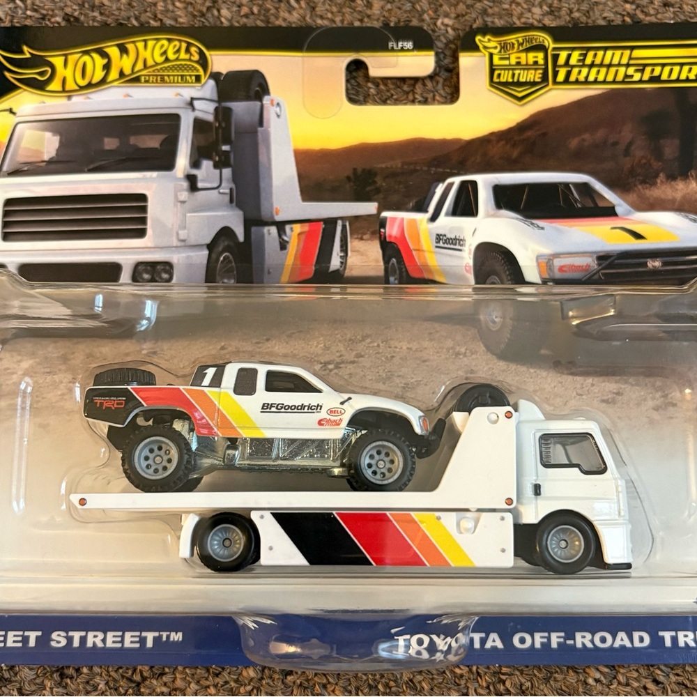 White and Red Team Transport Toy Set